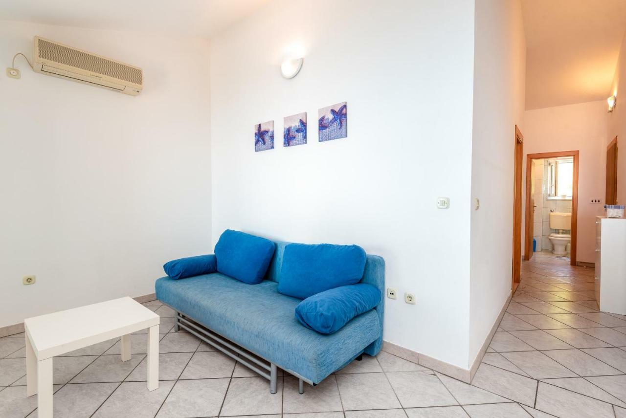 Gloria Apartman