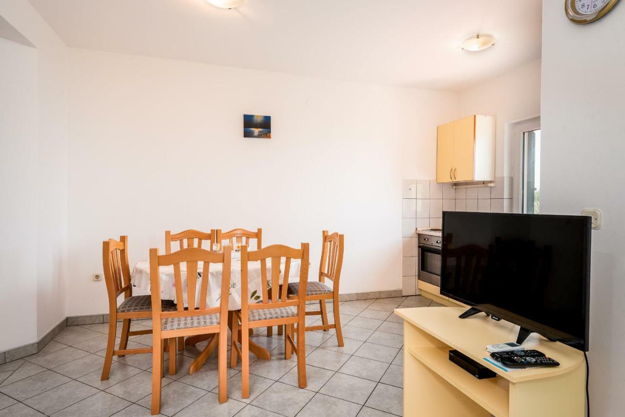 Gloria Apartman